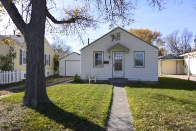 Main picture of 1415 6th St