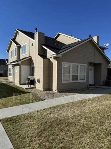Main picture of 145 N Midland Blvd