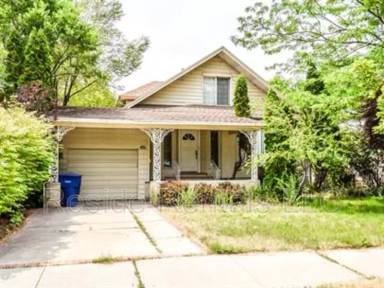 Main picture of 451 N 300 E