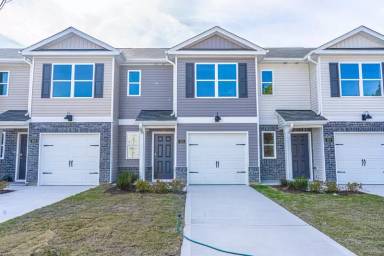 Main picture of 221 Maddox Dr