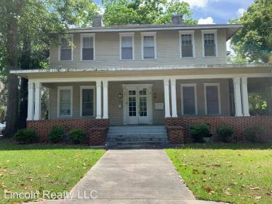 Main picture of 1615 N Patterson St