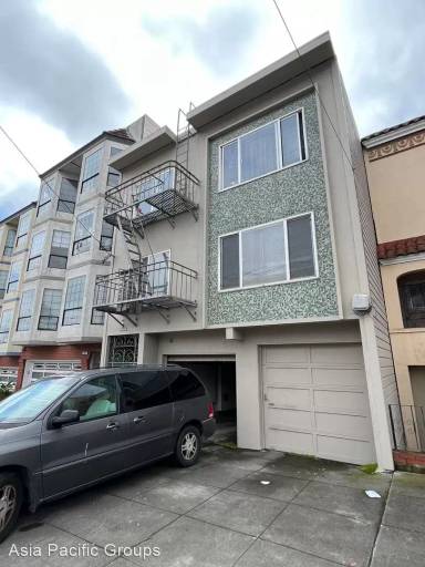 Main picture of 7133 Geary Blvd