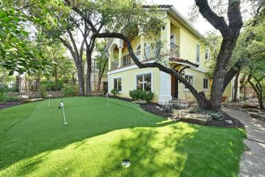 Main picture of 2829 San Gabriel St