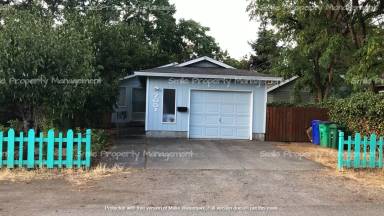 Main picture of 7651 SE Rural St