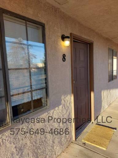 Main picture of 2801 E Idaho Ave