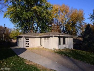 Main picture of 4618 N 83rd St