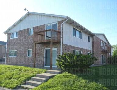 Main picture of 415 Sycamore Rd