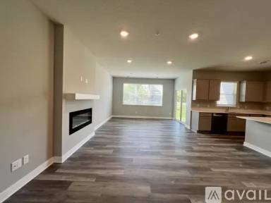 Main picture of 17075 Dysart Pl