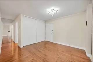Main picture of 2281 S Vaughn Way