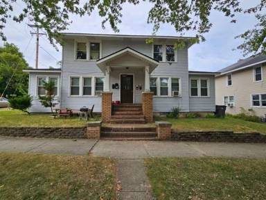 Main picture of 674 1/2 Strong Ave