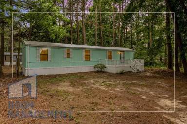 Main picture of 58 Rose Bud Ln