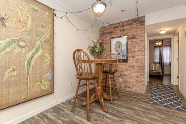 Main picture of 1282 Beach Blvd