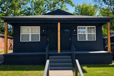 Main picture of 1318 Bruce St