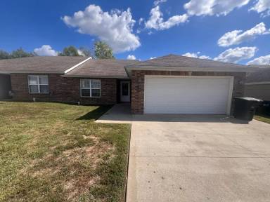 Main picture of 1211 Vest Dr