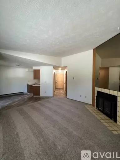 Main picture of 8819 N Colton St