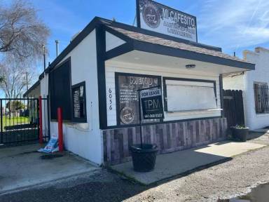 Main picture of 6056 S Elm Ave