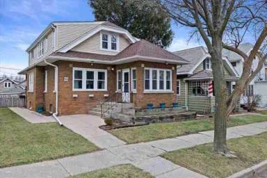 Main picture of 1219 S 73rd St