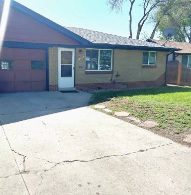 Main picture of 4330 Oak St