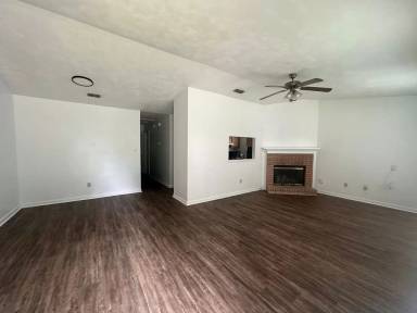 Main picture of 424 Richview Park Cir E