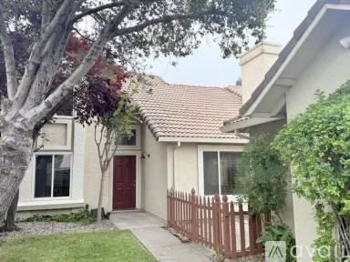 Main picture of 1143 Lerma Ln