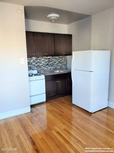 Main picture of 5662 N Ridge Ave