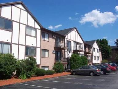 Main picture of 8 Lancelot Ct