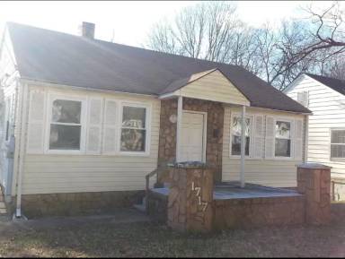 Main picture of 1717 Lombard Pl