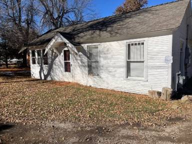 Main picture of 2201 Gail Ln