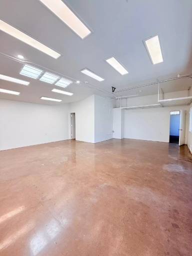 Main picture of 720 Bond Ave