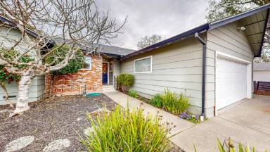 Main picture of 773 Hoen Ct