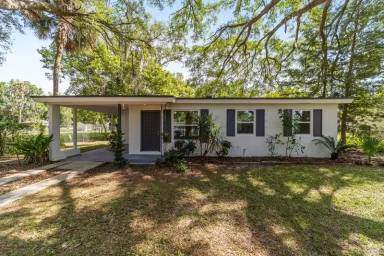 Main picture of 1036 NE 13th St