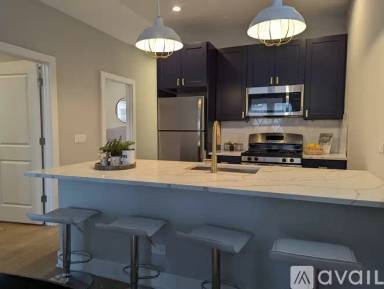 Main picture of Montrose/Seeley Apartments