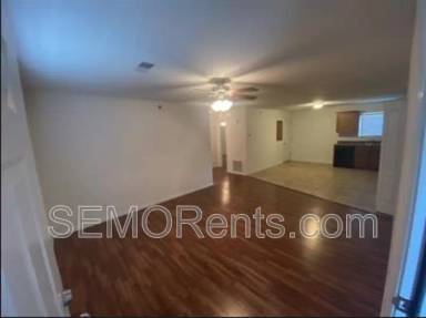 Main picture of 25 Village Dr