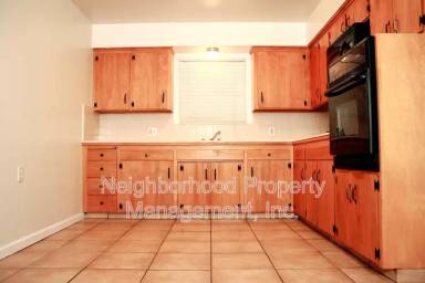 Main picture of 898 W San Gabriel Ave