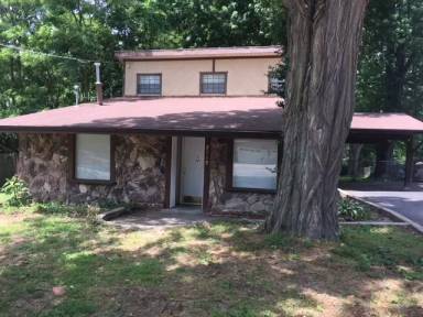 Main picture of 2719 Link Rd