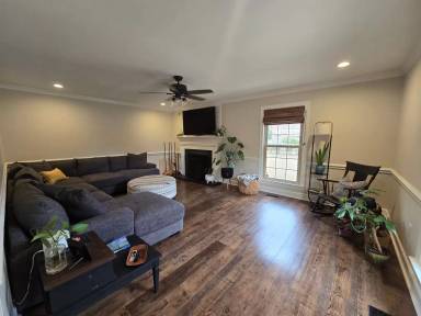 Main picture of 409 Fulton St