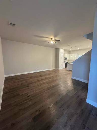 Main picture of 4933 Villas Dr