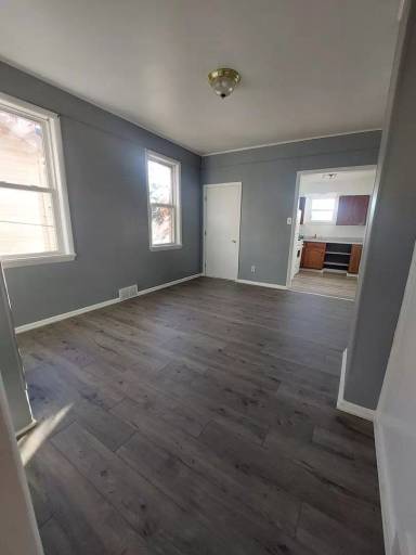 Main picture of 1 Victoria Ln