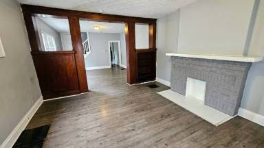 Main picture of 956 Ellsworth Ave