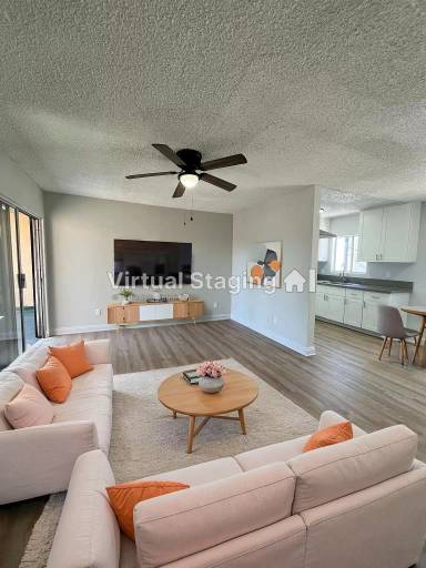 Main picture of 641 W 92nd St