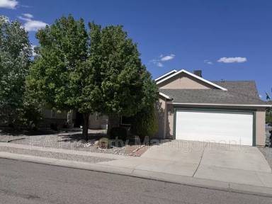 Main picture of 10604 Calle Merida NW