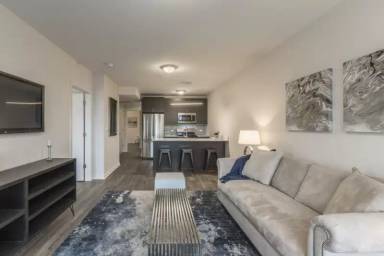 Main picture of 230 W Evergreen Ave