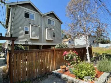 Main picture of 3625 36th Ave S