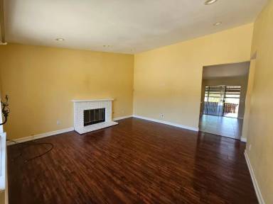 Main picture of 5827 Central Ave