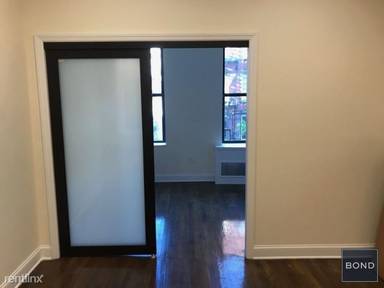 Main picture of 202 E 13th St