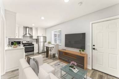 Main picture of 1629 W Summit St