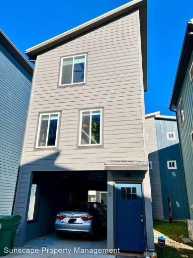 Main picture of 7 W Citra St