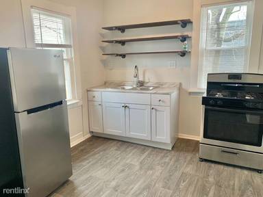 Main picture of 2706 Queen Ave
