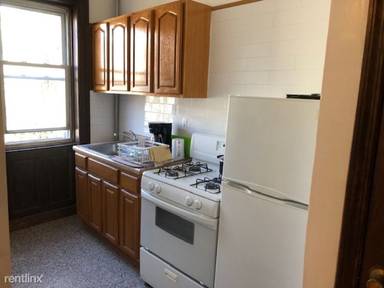 Main picture of 587 Jefferson Ave