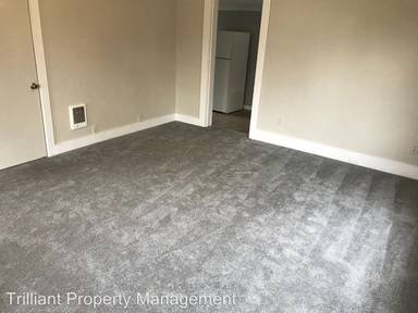 Main picture of 690 1/2 Thompson Ave NE